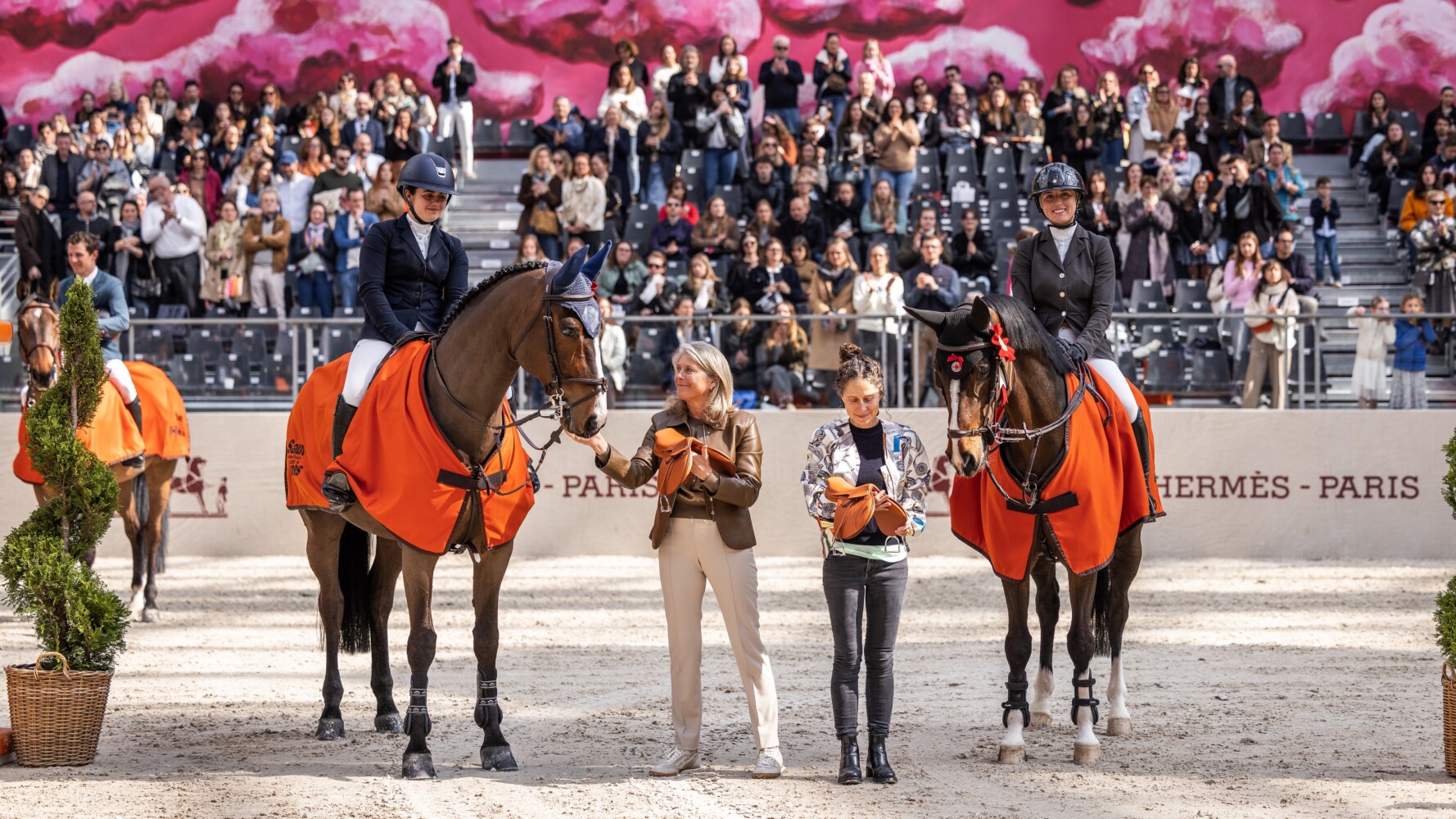 N°1 by team - Claudia MOORE et Olivia SPONER - Les talents Hermès CSI U25 Madeleine Bergsjo @ Hermès 2026